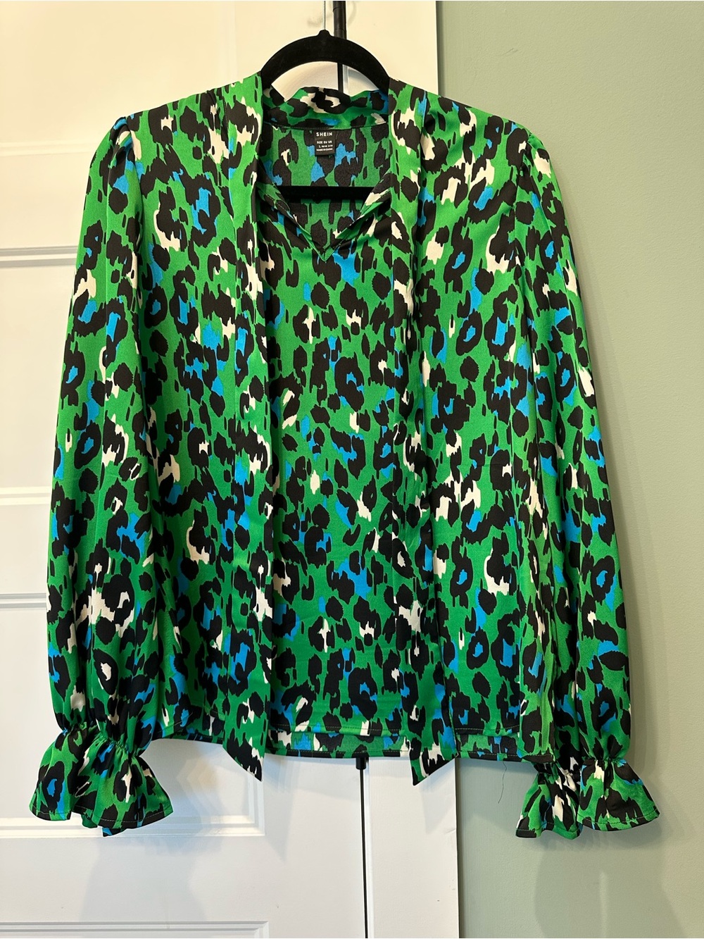 SHEIN Green Blue Black Leopard Print Tie-Neck Blouse